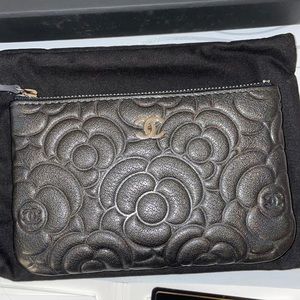 Iridescent camellia mini ocase